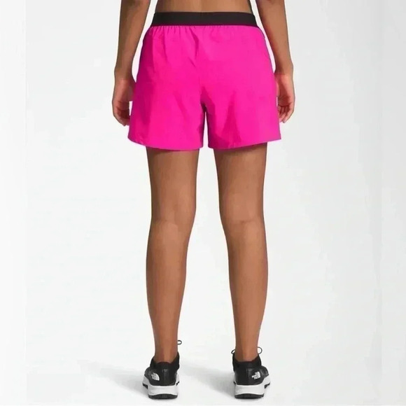 THE NORTH FACE Short Women Pink Glow Size Large Wonder Shorts NWT - Picture 7 of 9